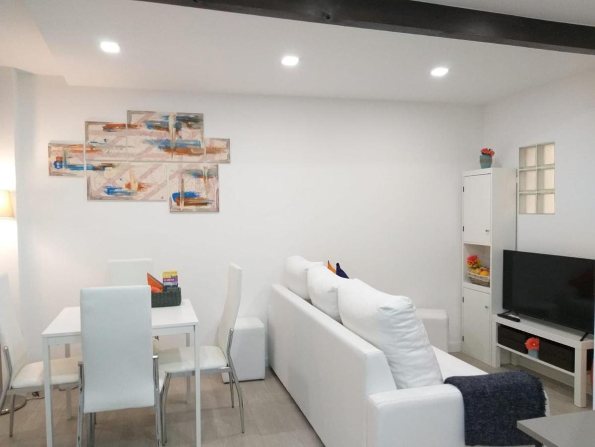 Apartment Sweet Stories *